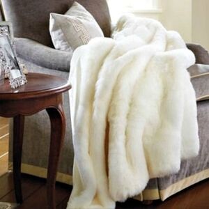Magaschoni Home Faux Fur Throw Blanket Antique White 50x60 NWT